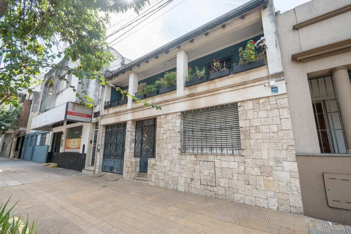 CASA A LA VENTA SOBRE AVENIDA FREYRE 2