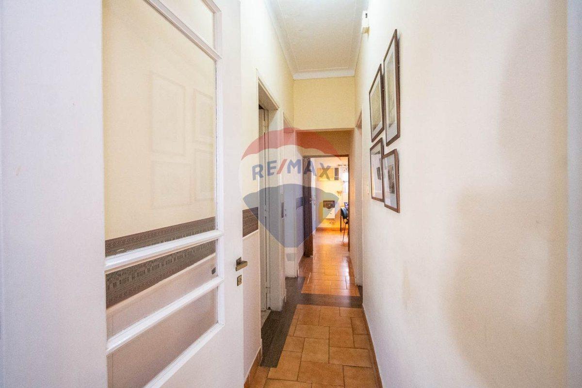 Foto de Casa en Venta 2 dormitorios- Zona Legislatura, imagen 3