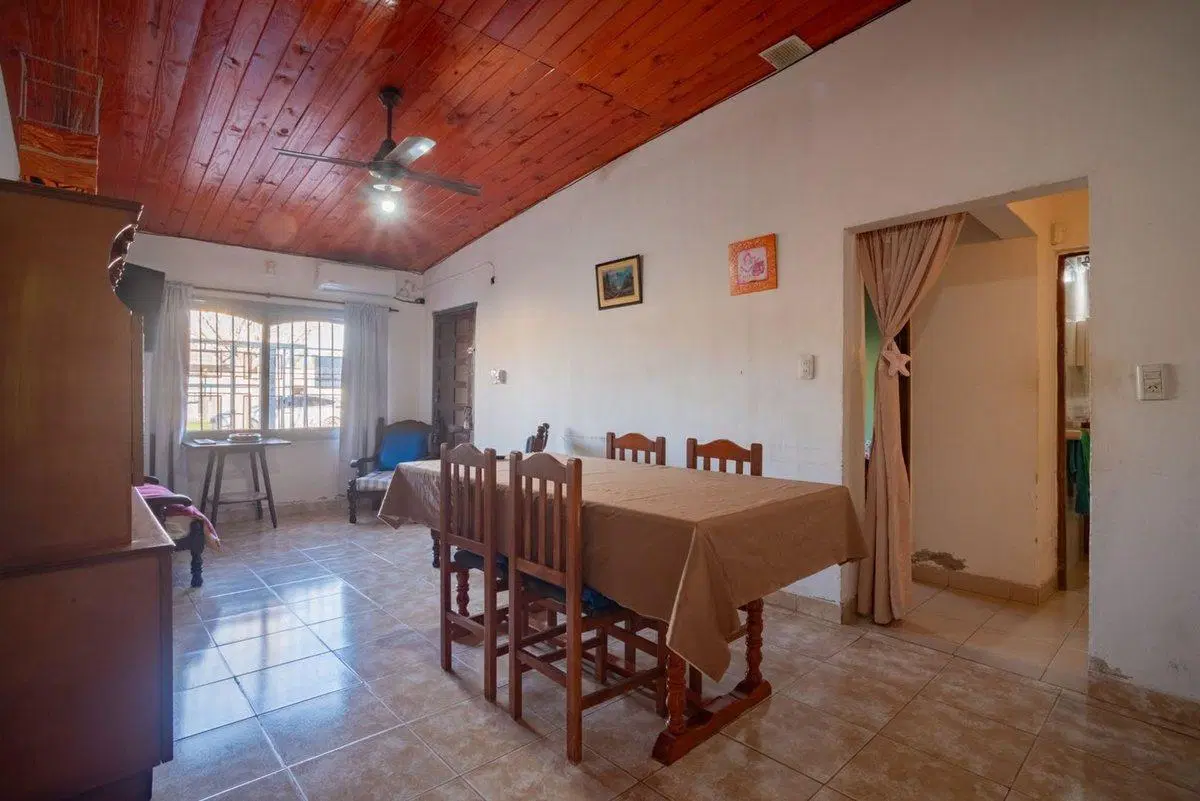 Casa 3 dormitorios, patio c/ pileta en Santo Tomé 3