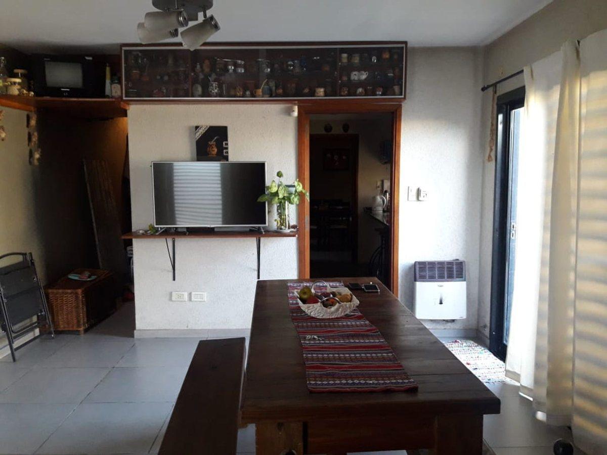 Foto de CASA CON PATIO VERDE Y PISCINA,A MTRS AV GALICIA, imagen 4