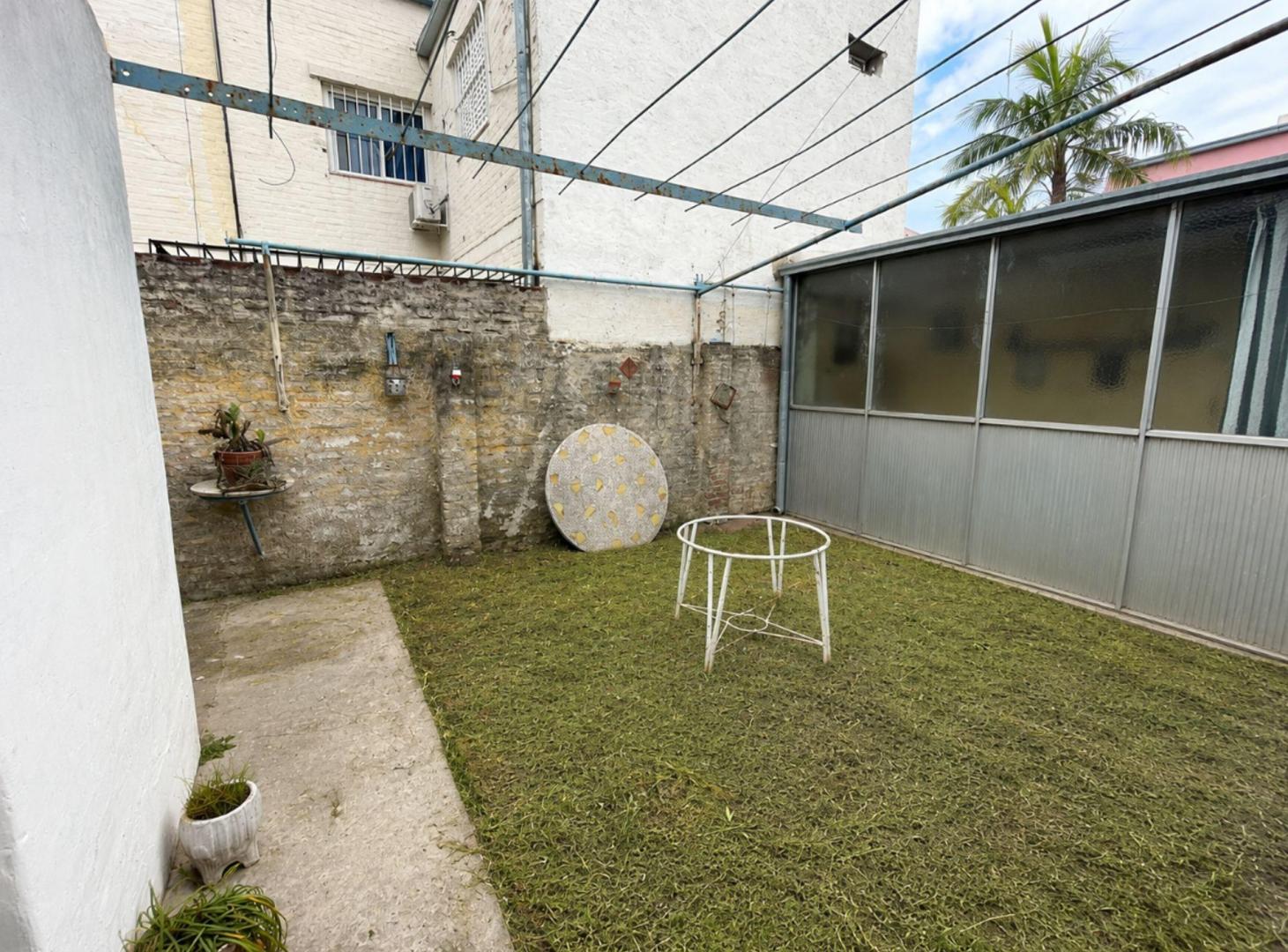Foto de Casa al frente en venta, zona colegio Verna., imagen 5