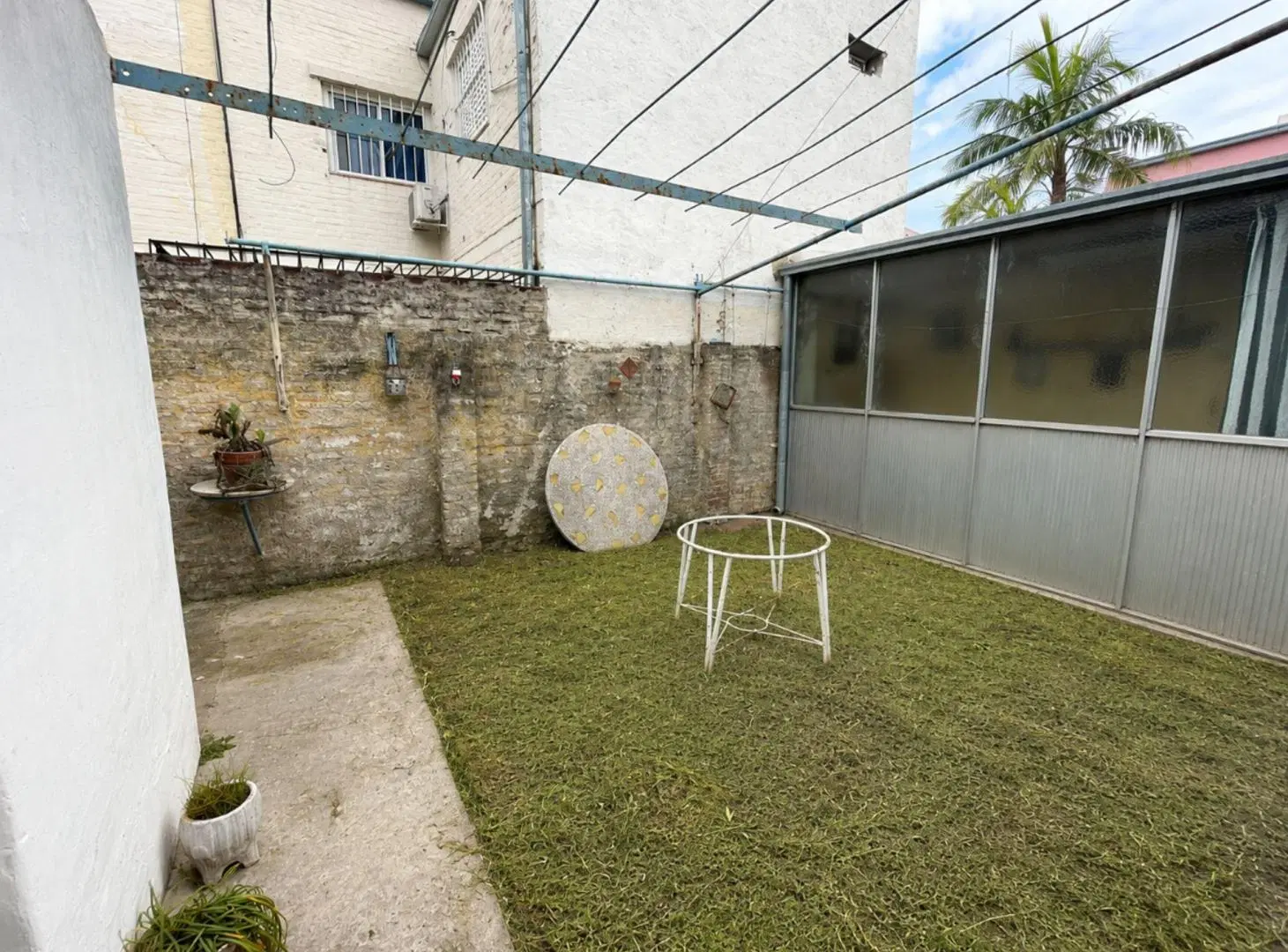 Casa al frente en venta, zona colegio Verna. 5