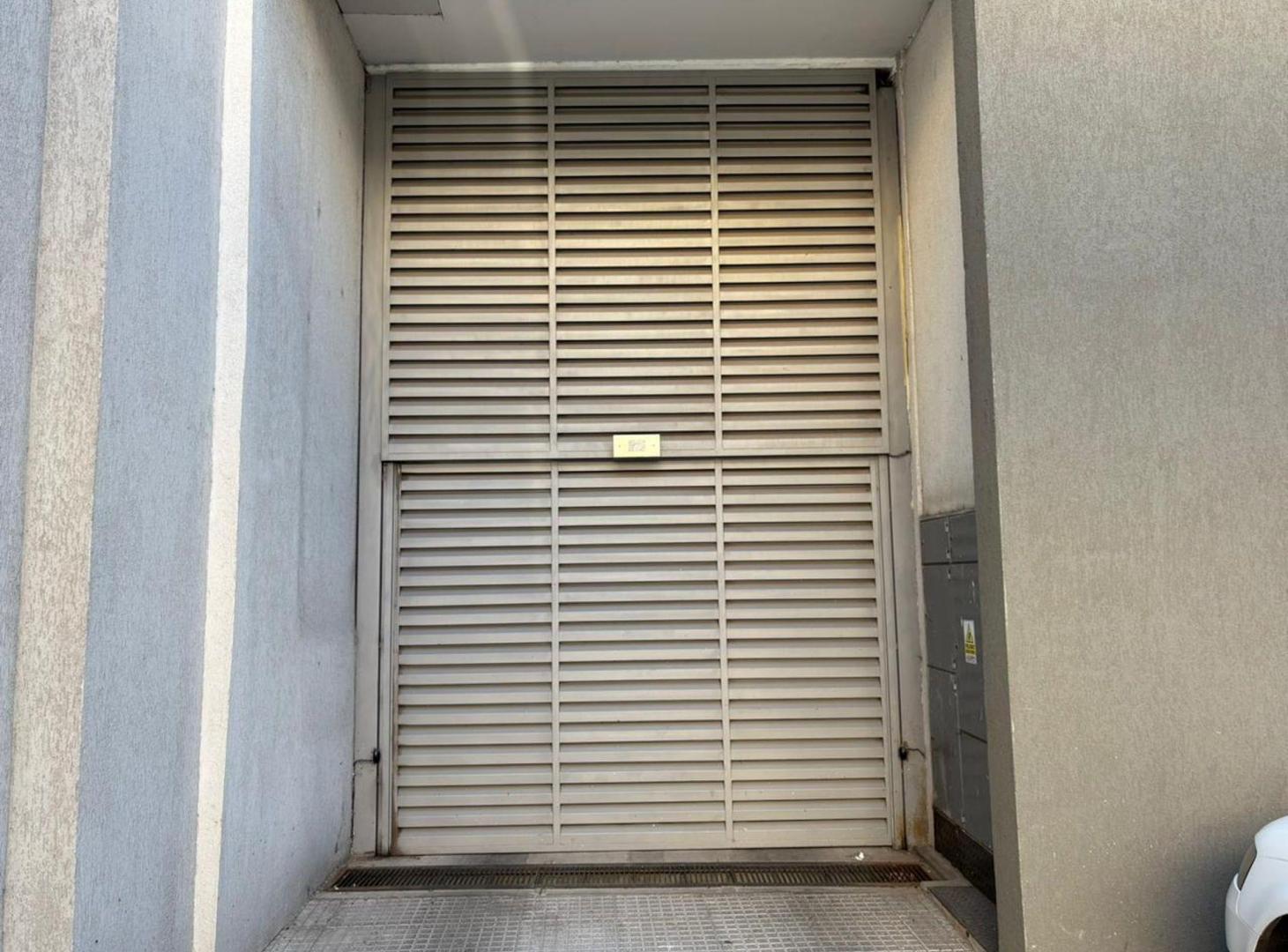 Foto de Cochera cubierta en venta en pleno microcentro, imagen 1