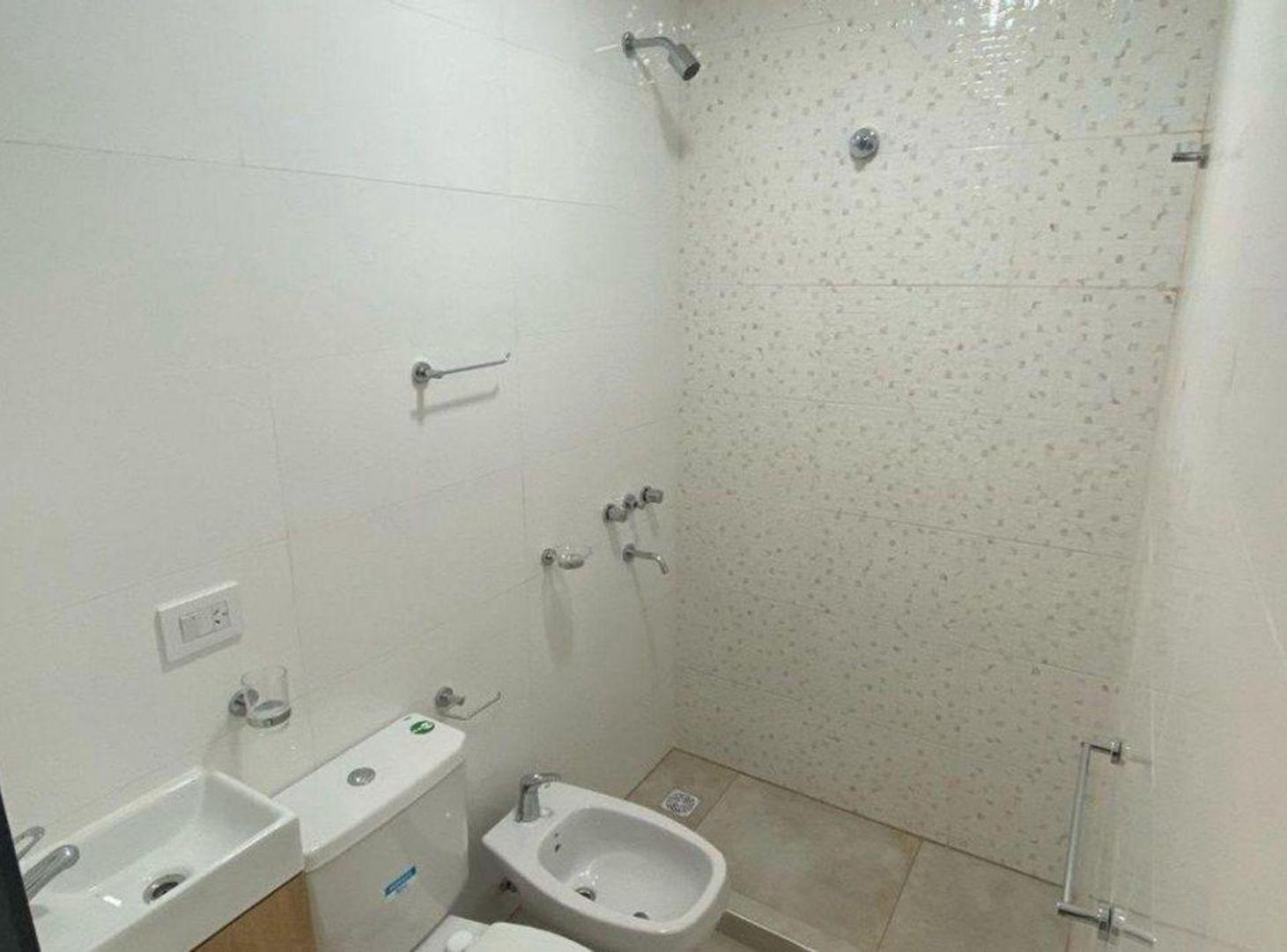 Foto de Se alquila casa duplex 1 dormi en Monte Vera, imagen 3