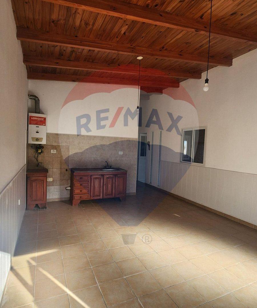 Foto de SE VENDE HERMOSA CASA APTA CREDITO EN SANTA ROSA, imagen 3