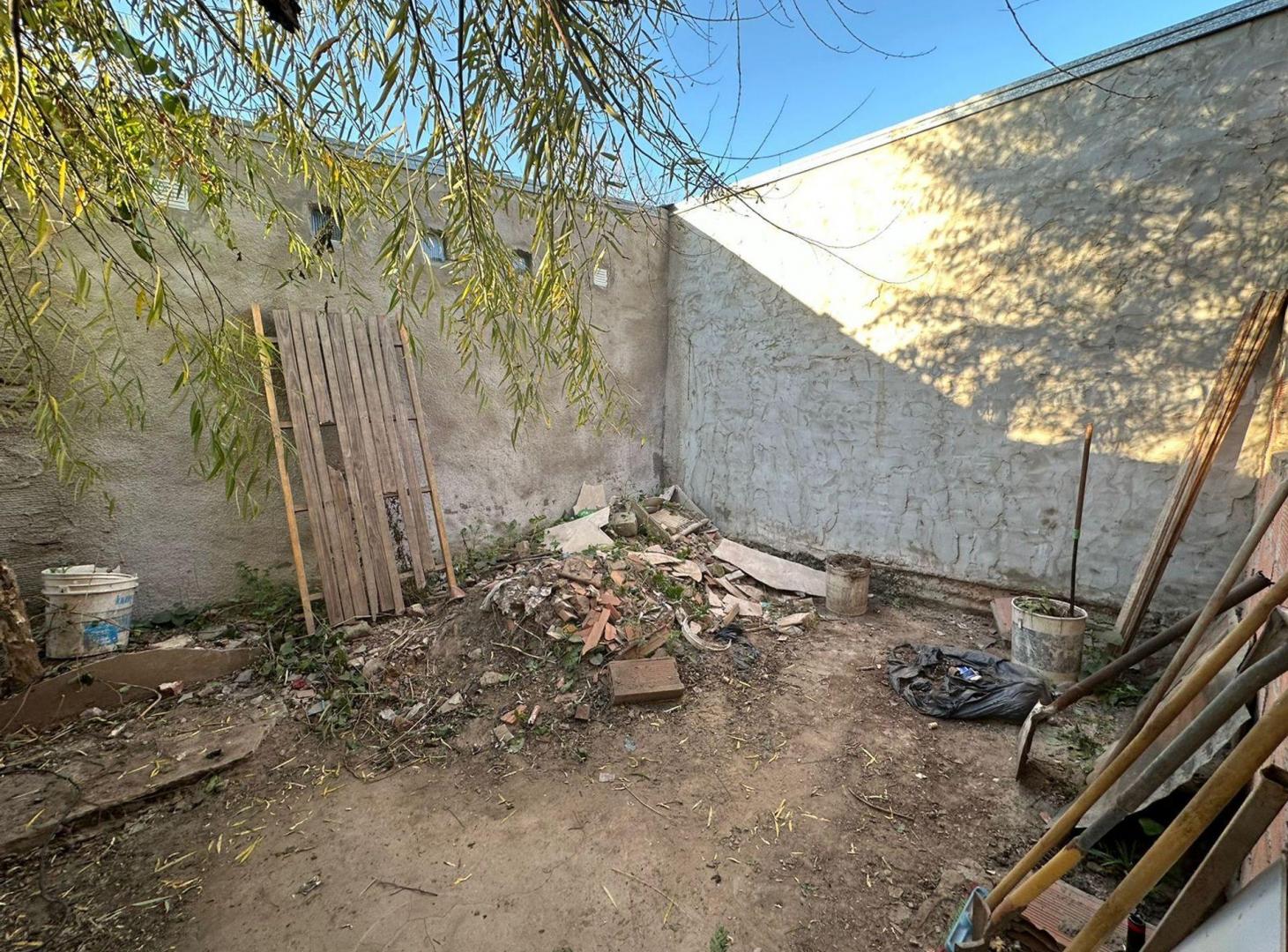 Foto de Casa al frente de 2 dormitorios cercano a Avenida, imagen 2