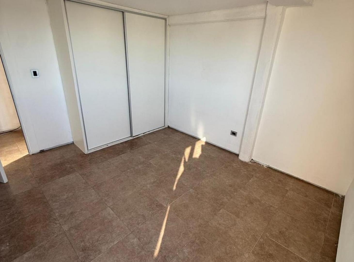 Foto de Dpto de 1 dormi y cochera en alquiler B° Candioti, imagen 5