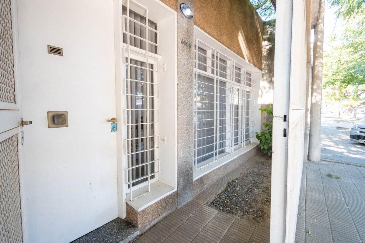 Foto de Casa en venta con gran lote sobre Av. Fcdo Zuviría, imagen 5