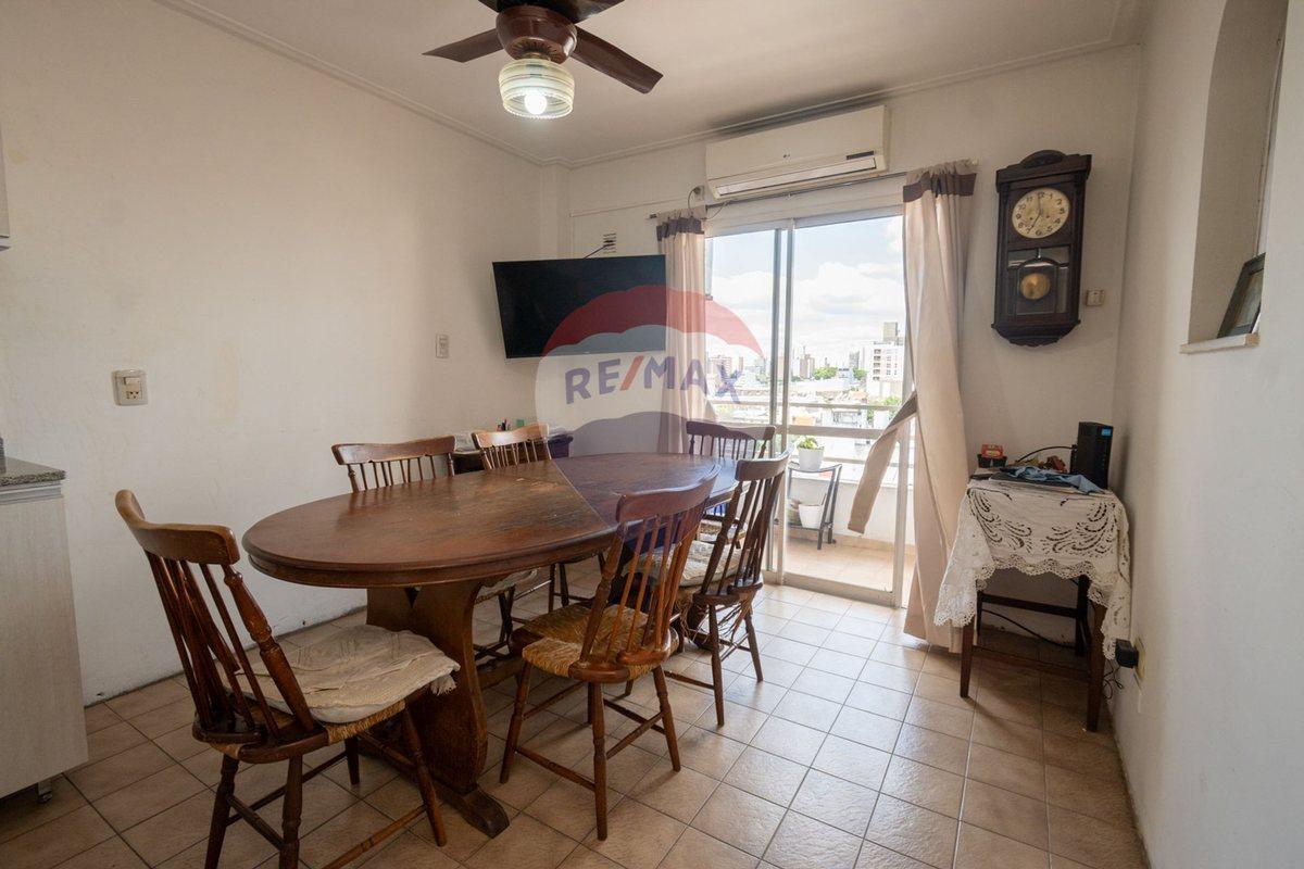 Foto de Departamento 2/3 dorm con cochera en venta, imagen 1