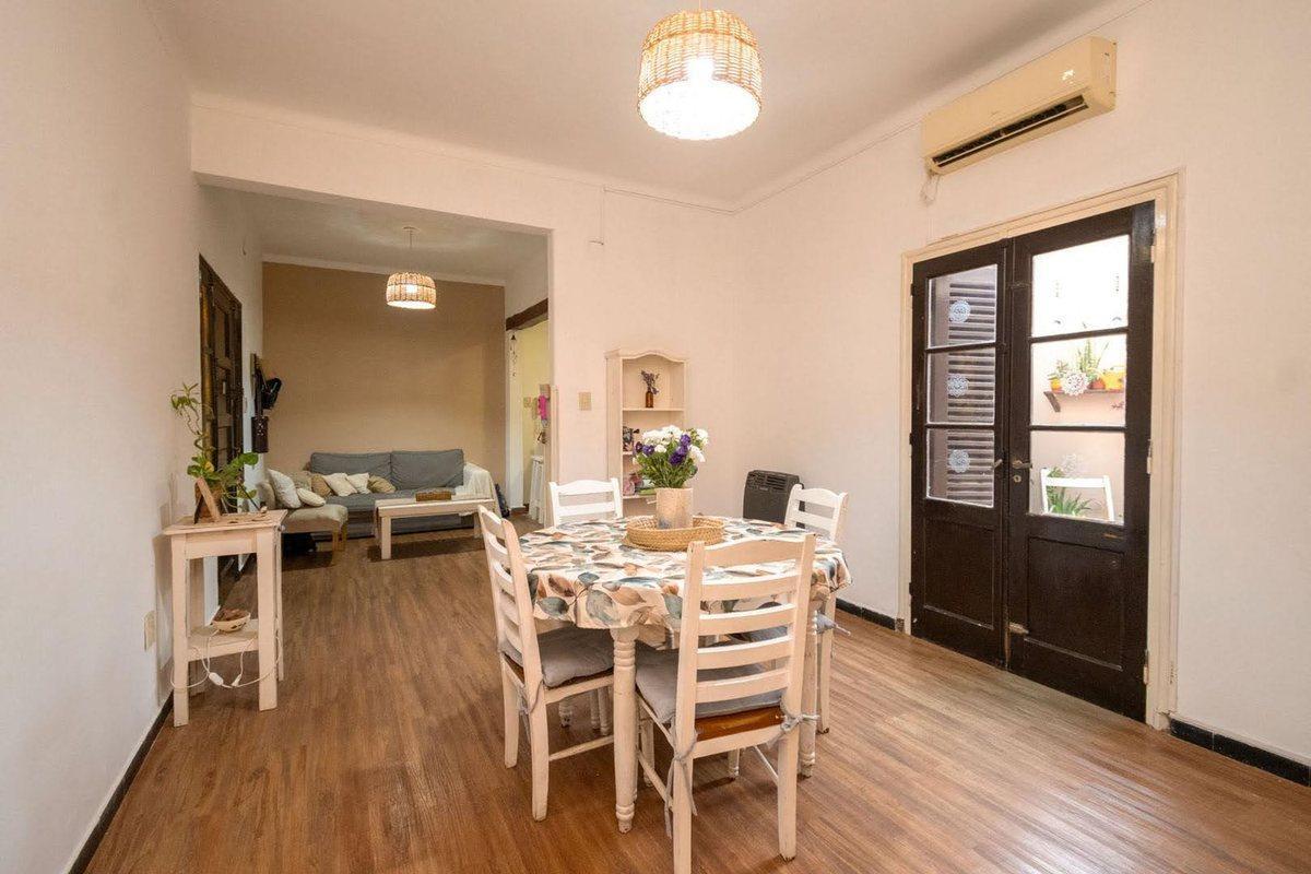 Foto de PH EN VENTA 2 DORMITORIOS CON PATIO ZONA CENTRO, imagen 1