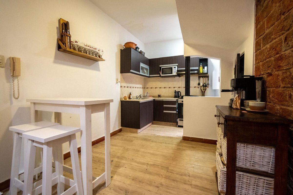 Foto de PH EN VENTA 2 DORMITORIOS CON PATIO ZONA CENTRO, imagen 5