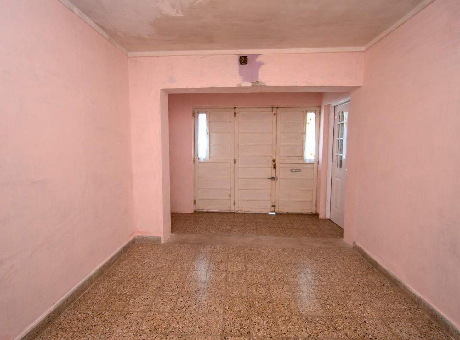 Foto de Venta - Casa en PH 2 dorm, cochera y patio, imagen 2