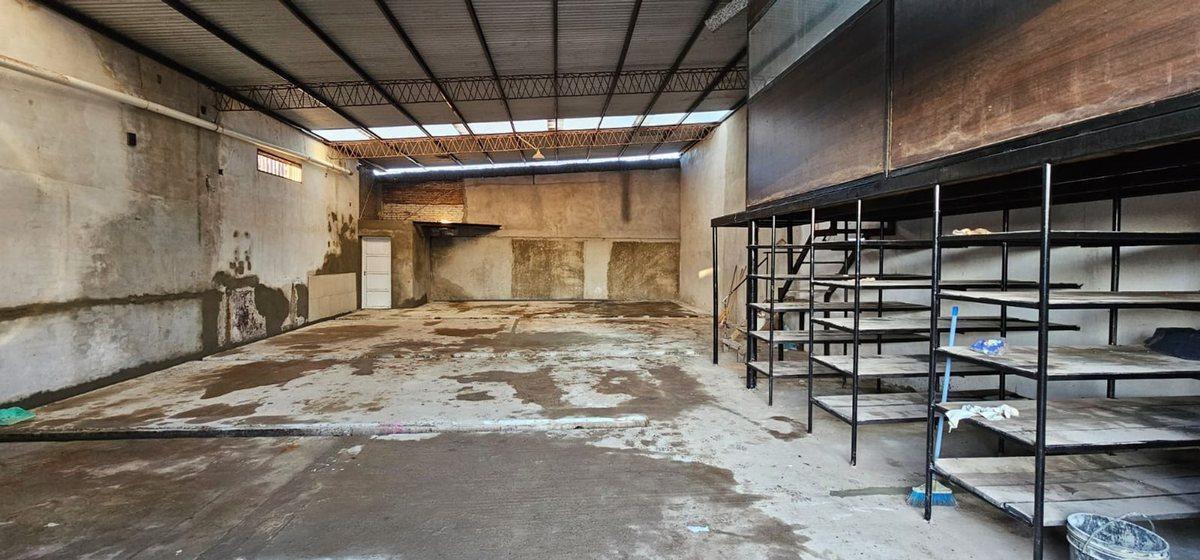Foto de Venta de Galpón zona Hipódromo, imagen 1