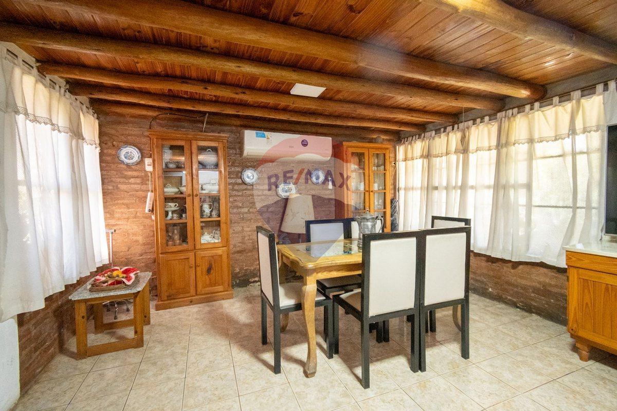 Foto de CASA CON PILETA EN VENTA A MTS. DE RUTA 1, imagen 4