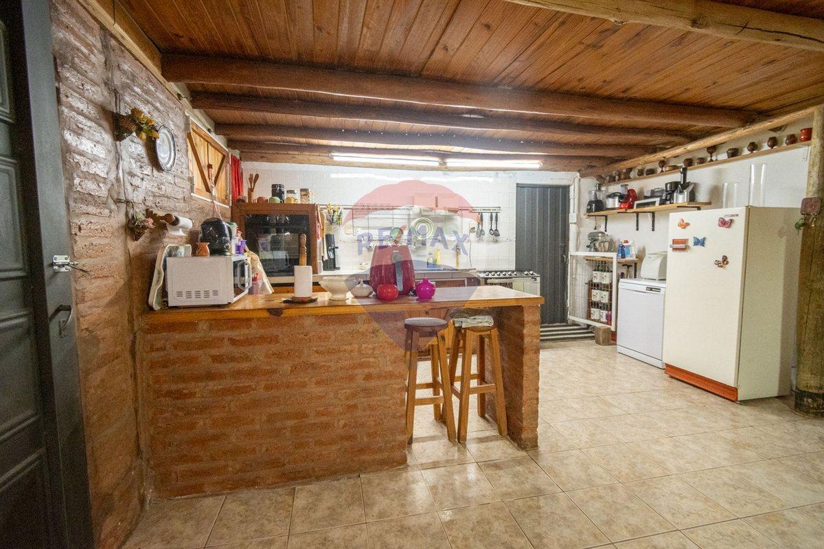 Foto de CASA CON PILETA EN VENTA A MTS. DE RUTA 1, imagen 5