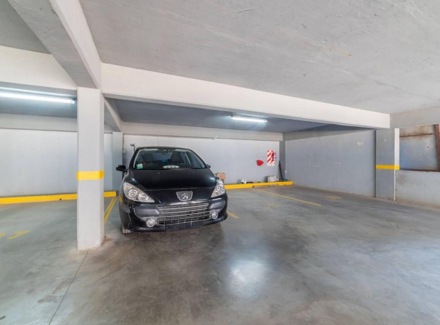 Foto de SE VENDE COCHERA EN EL PARQUE FEDERAL, imagen 1