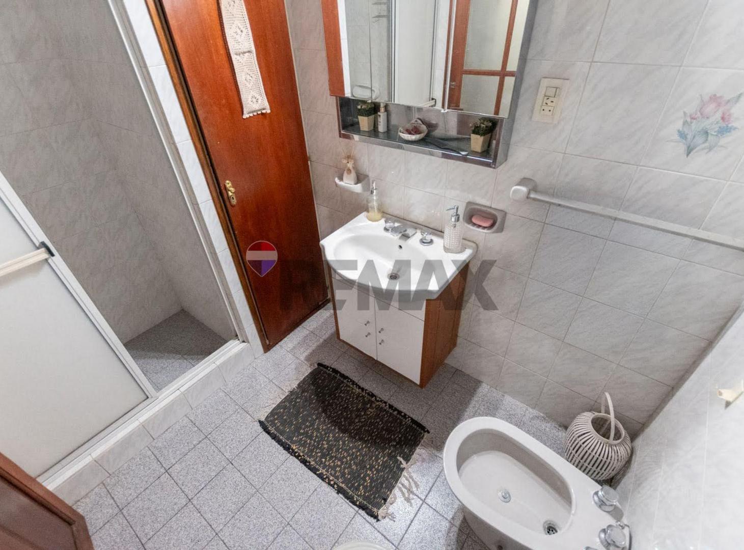 Foto de EXCELENTE CASA, QUINCHO Y PISCINA¡ B. SGTO CABRAL., imagen 2