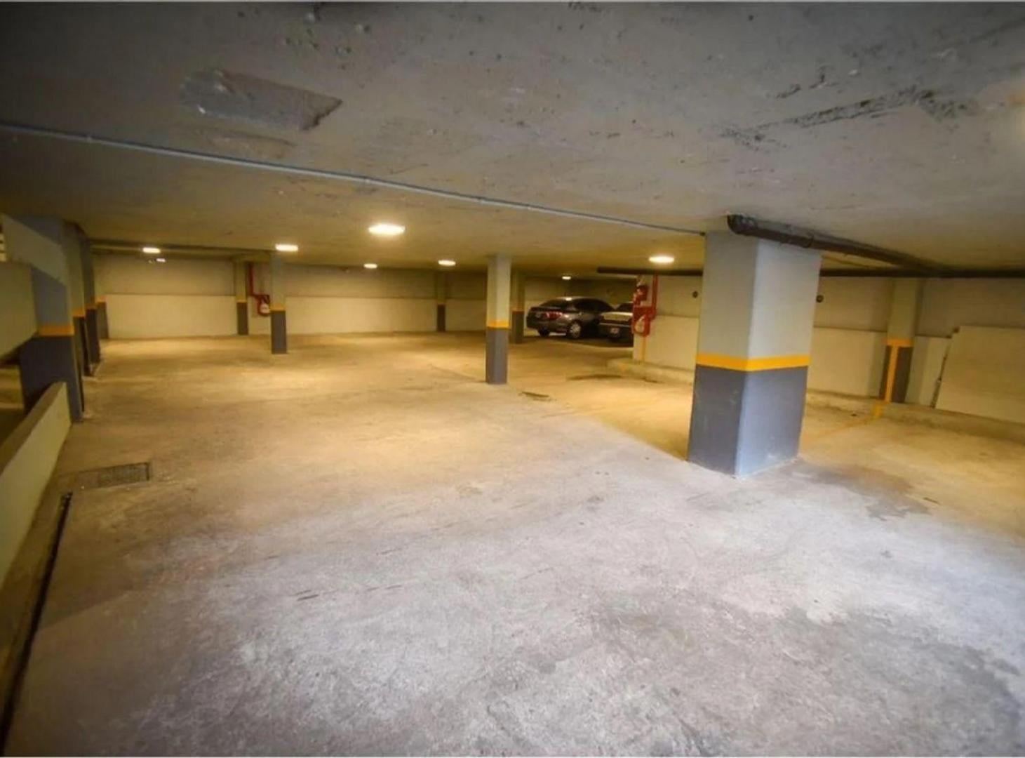 Foto de Cinco cocheras en venta en Palacio Pellegrini¡¡¡¡, imagen 4