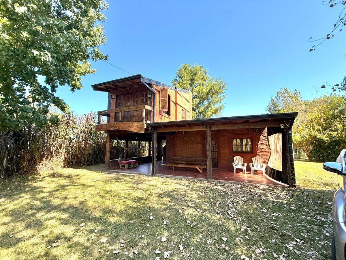 Foto de Casa quinta en venta sobre un terreno de 1200M2, imagen 1