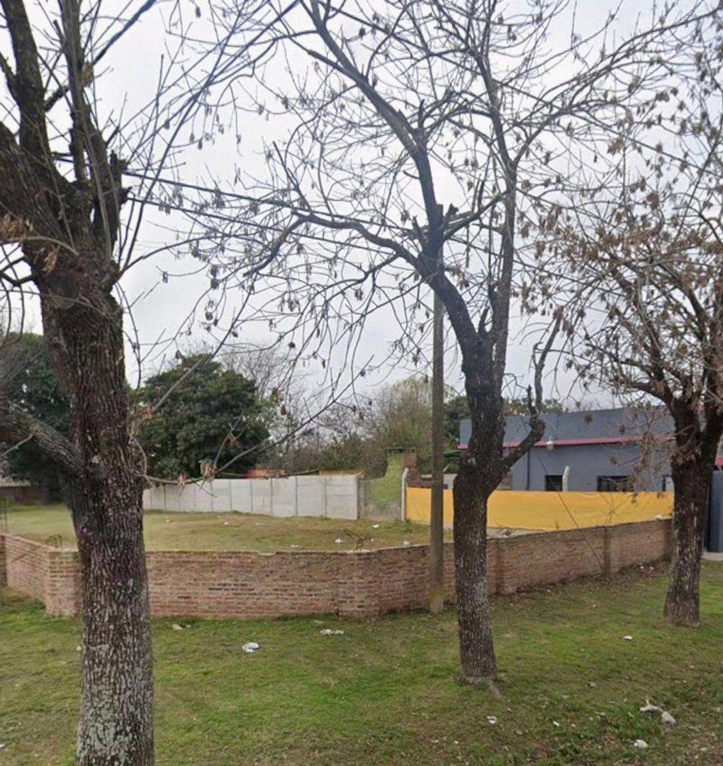 Foto de Excelente terreno frente a la plaza Laguna Paiva, imagen 4