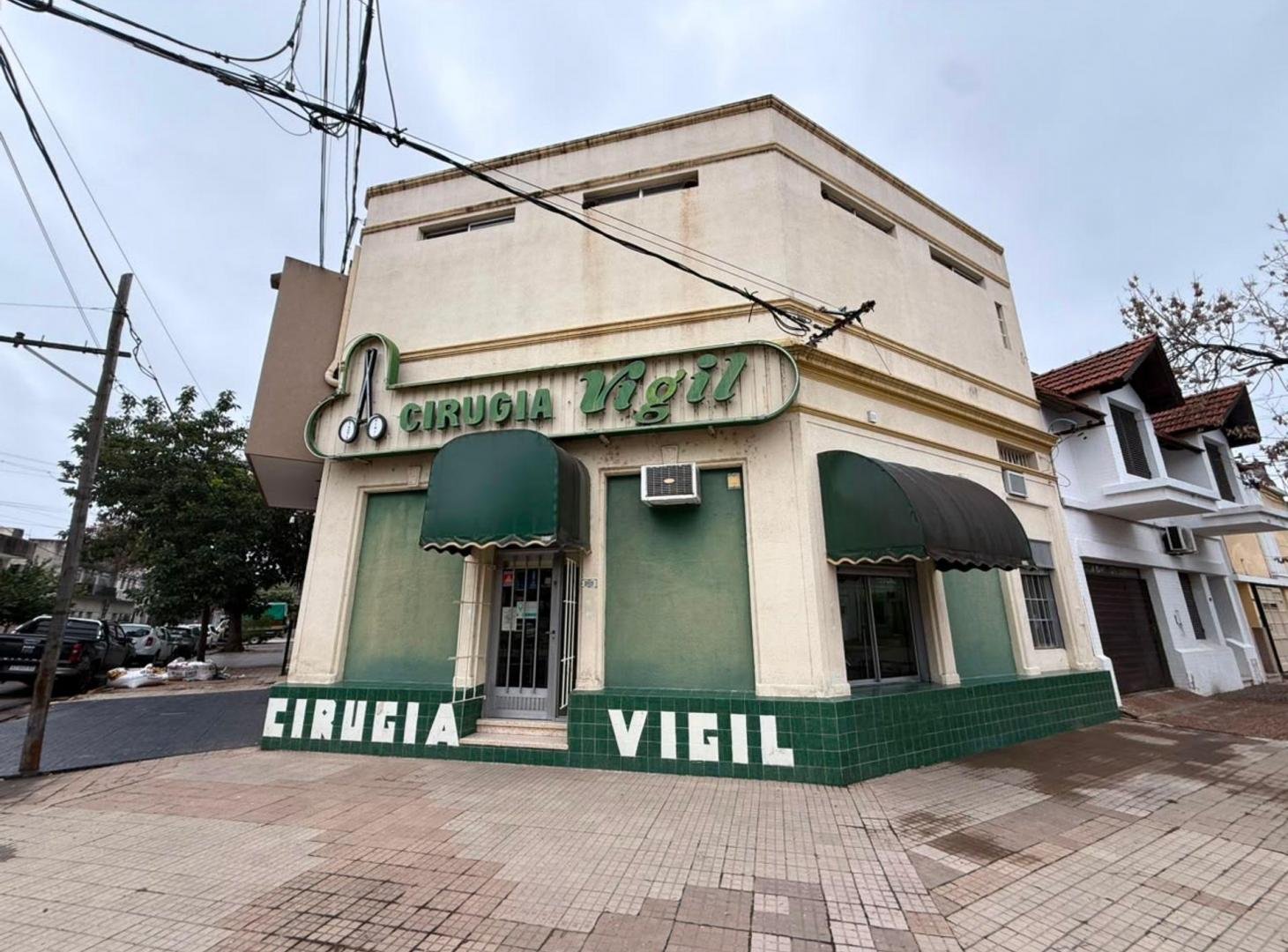 Foto de Local con depósito y oficina en alquiler s/ ochava, imagen 5