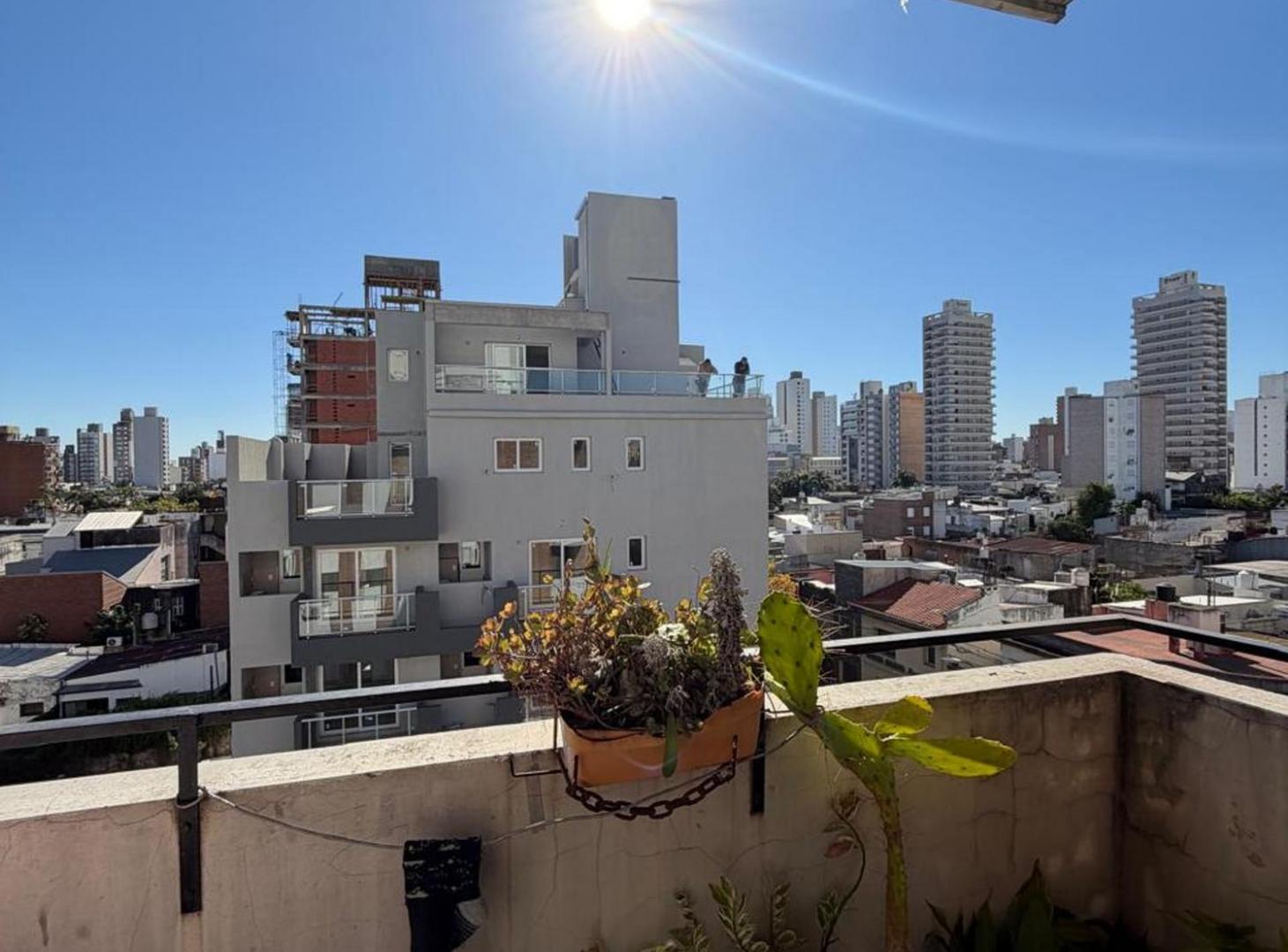 Foto de VENTA DE DEPARTAMENTO EN PLENO CENTRO DE SANTA FE, imagen 2