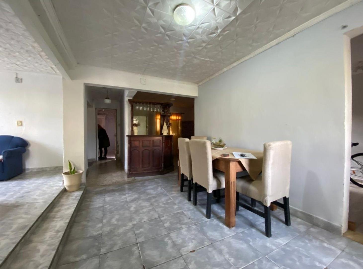 Foto de CASA EN VENTA 3 DORM. EN ZONA SUR DE SANTA FE, imagen 5