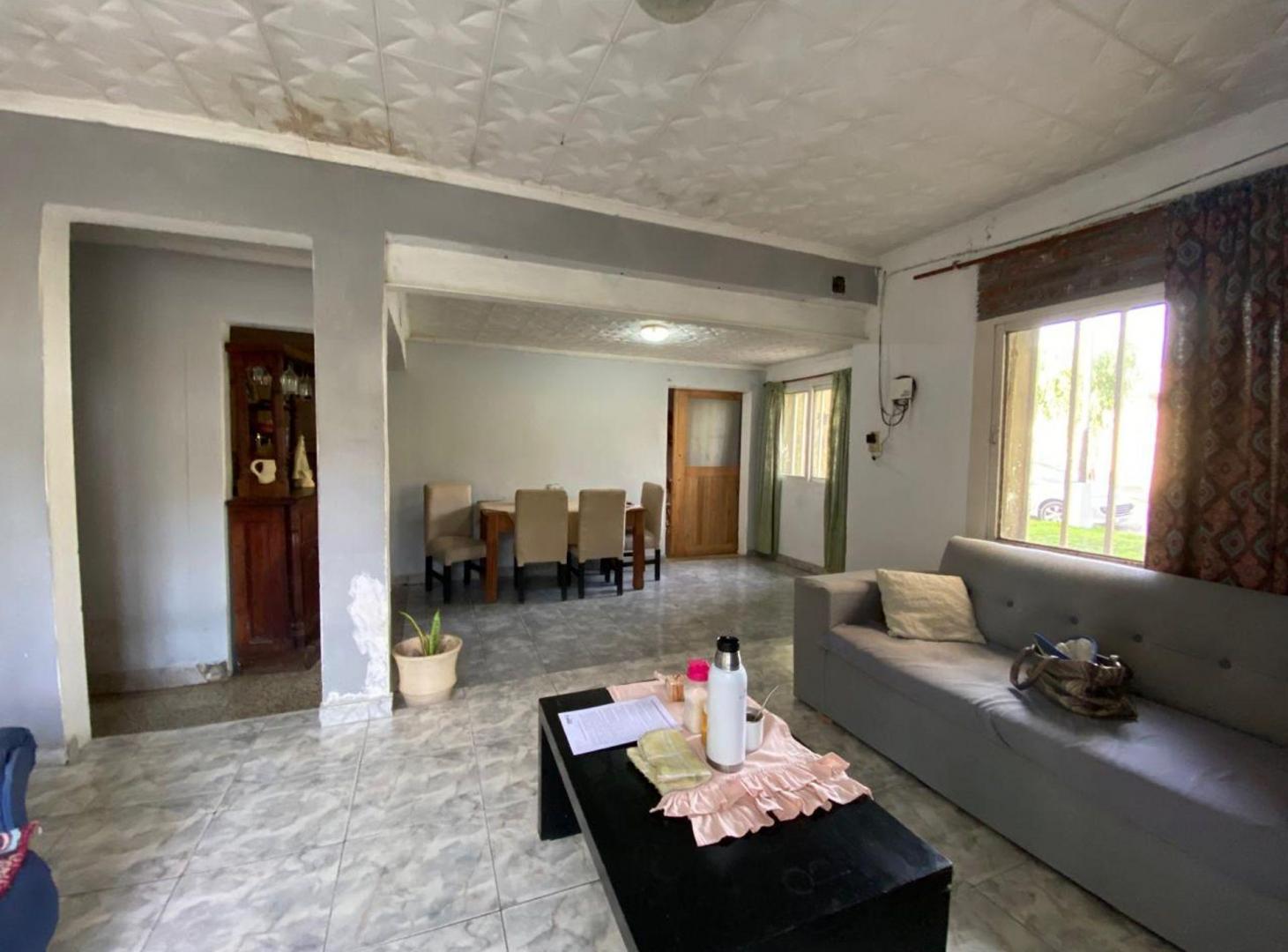 Foto de CASA EN VENTA 3 DORM. EN ZONA SUR DE SANTA FE, imagen 3