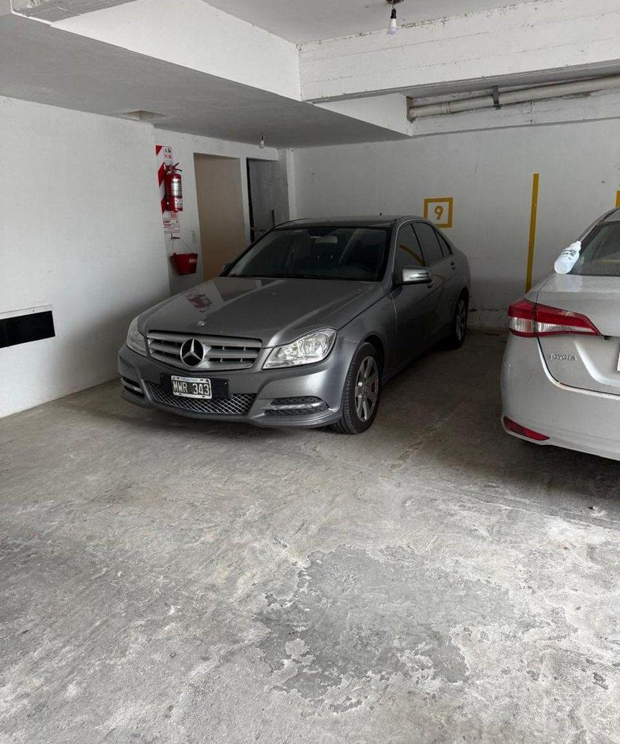 Foto de CINCO COCHERAS EN VENTA EN SUIPACHA 2900, imagen 3