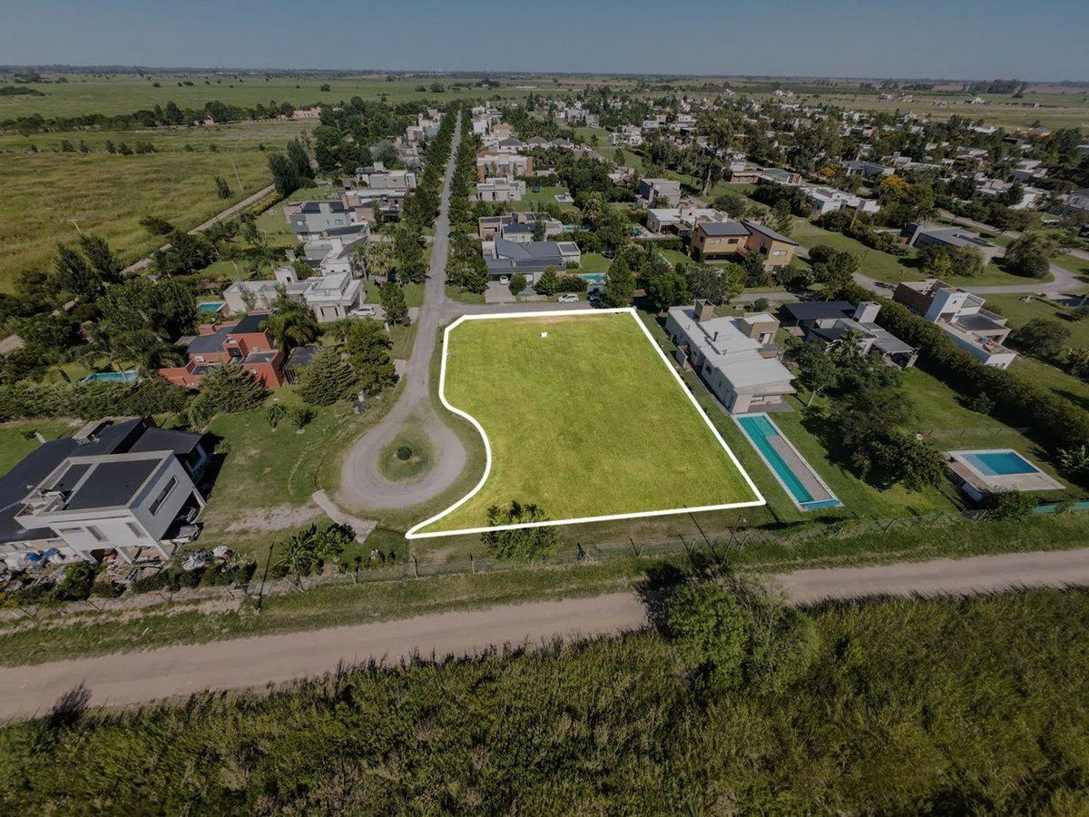 VENTA TERRENO 1500M2 - COUNTRY AIRES DEL LLANO