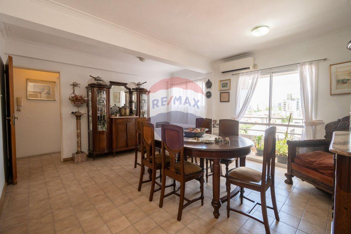 Foto de Departamento 2/3 dorm con cochera en venta, imagen 3