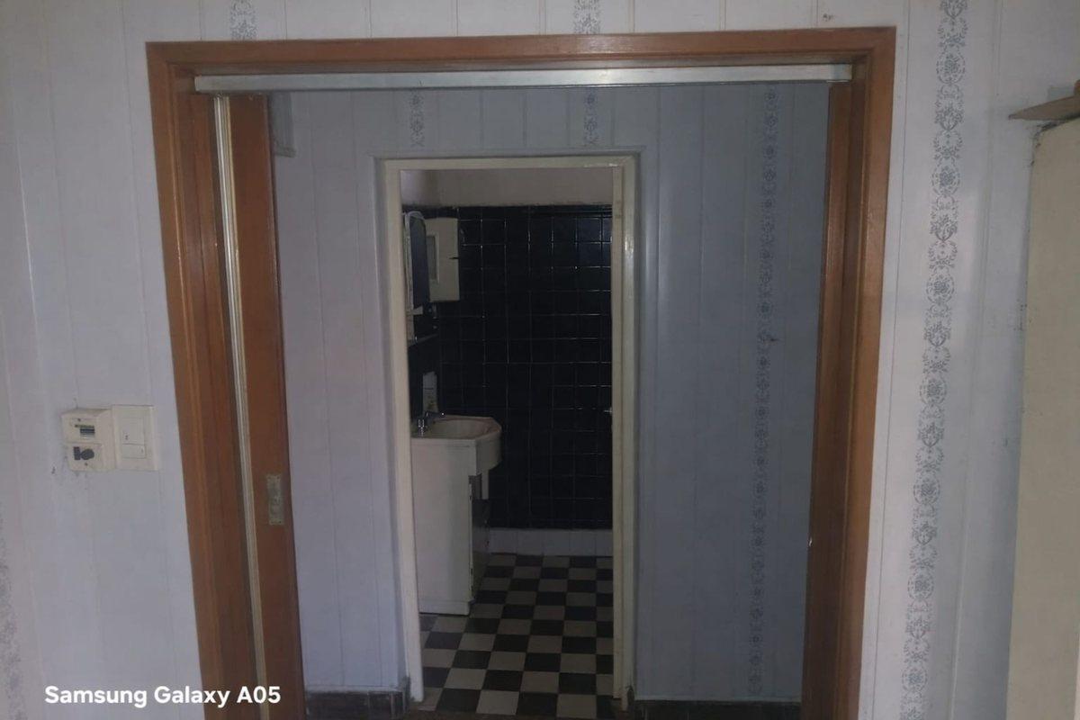 Foto de SE VENDE CASA 4 AMBIENTES-COCHERA-PATIO SECO-VERDE, imagen 4
