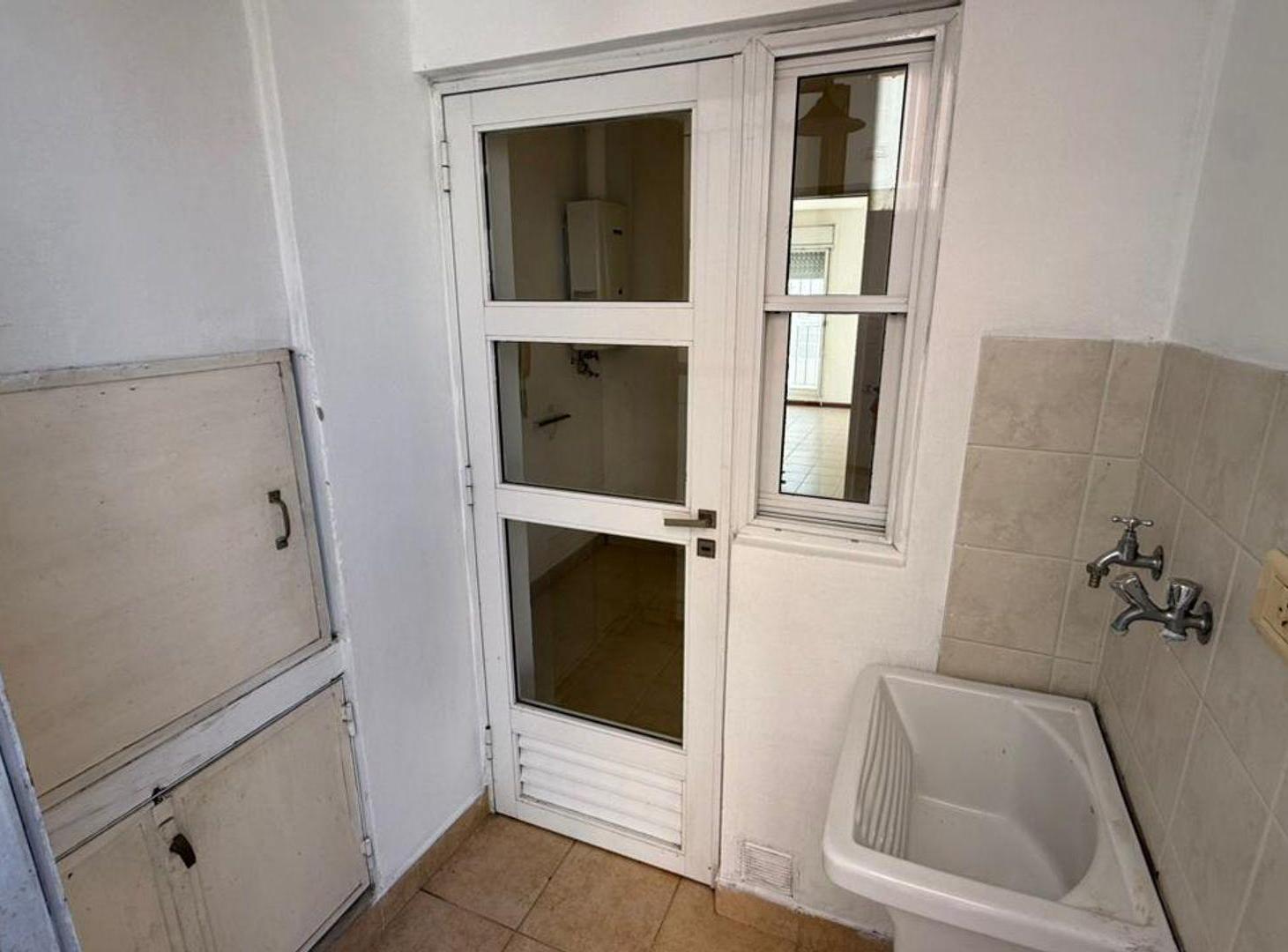 Foto de Dpto de 2 dormitorios, balcón y patio en alquiler, imagen 5