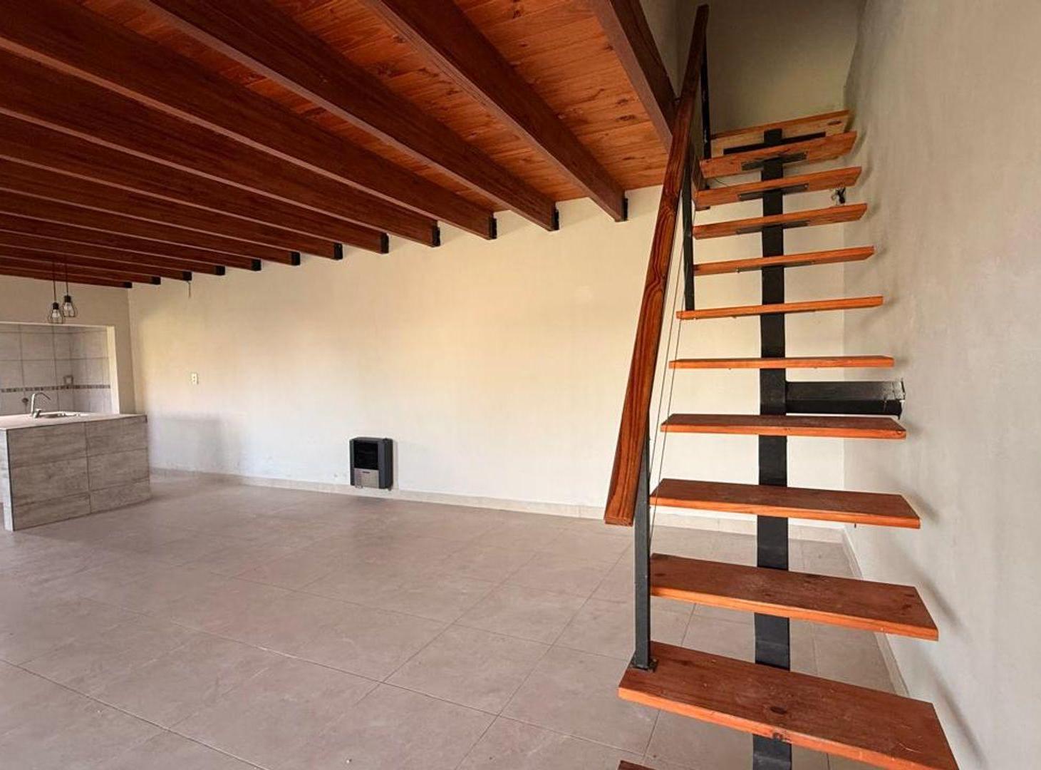 Foto de Casa moderna con pileta en San Carlos Centro, imagen 5