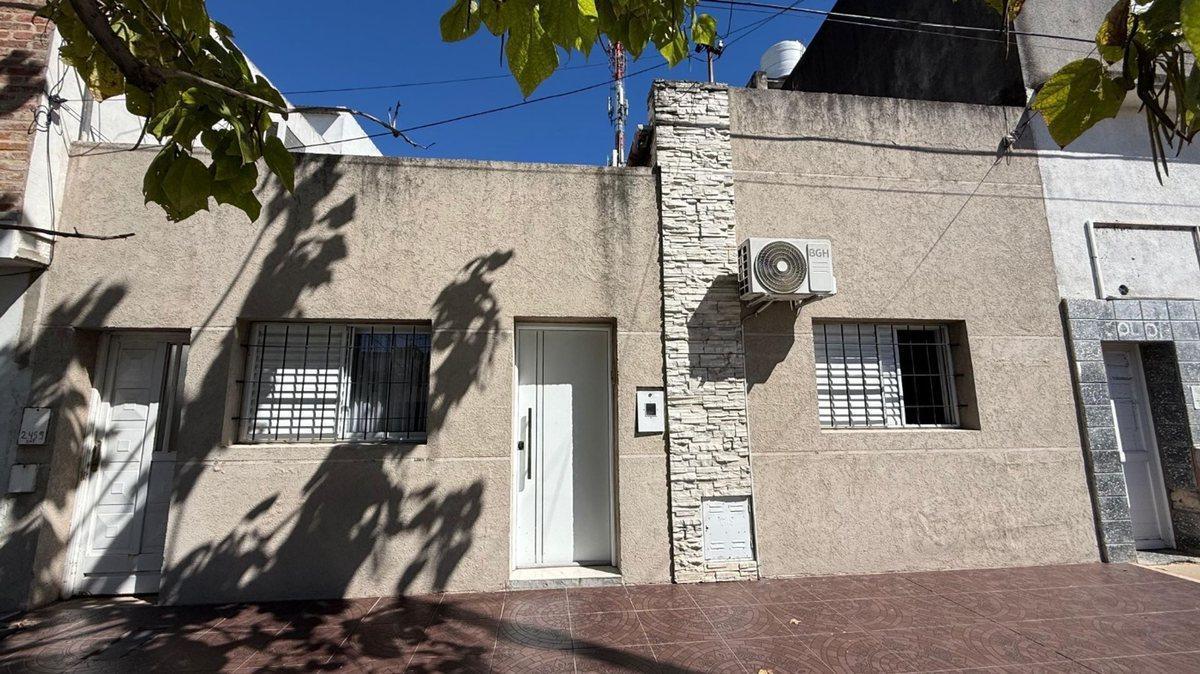 Foto de CASA EN BARRIO SARGENTO CABRAL, imagen 3