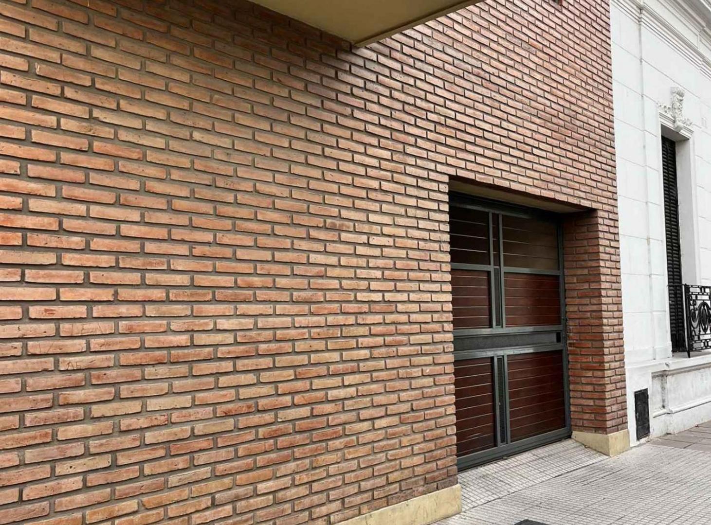 Foto de VENTA COCHERA en M. COMAS y S.MARTÍN, cercano a BV, imagen 3