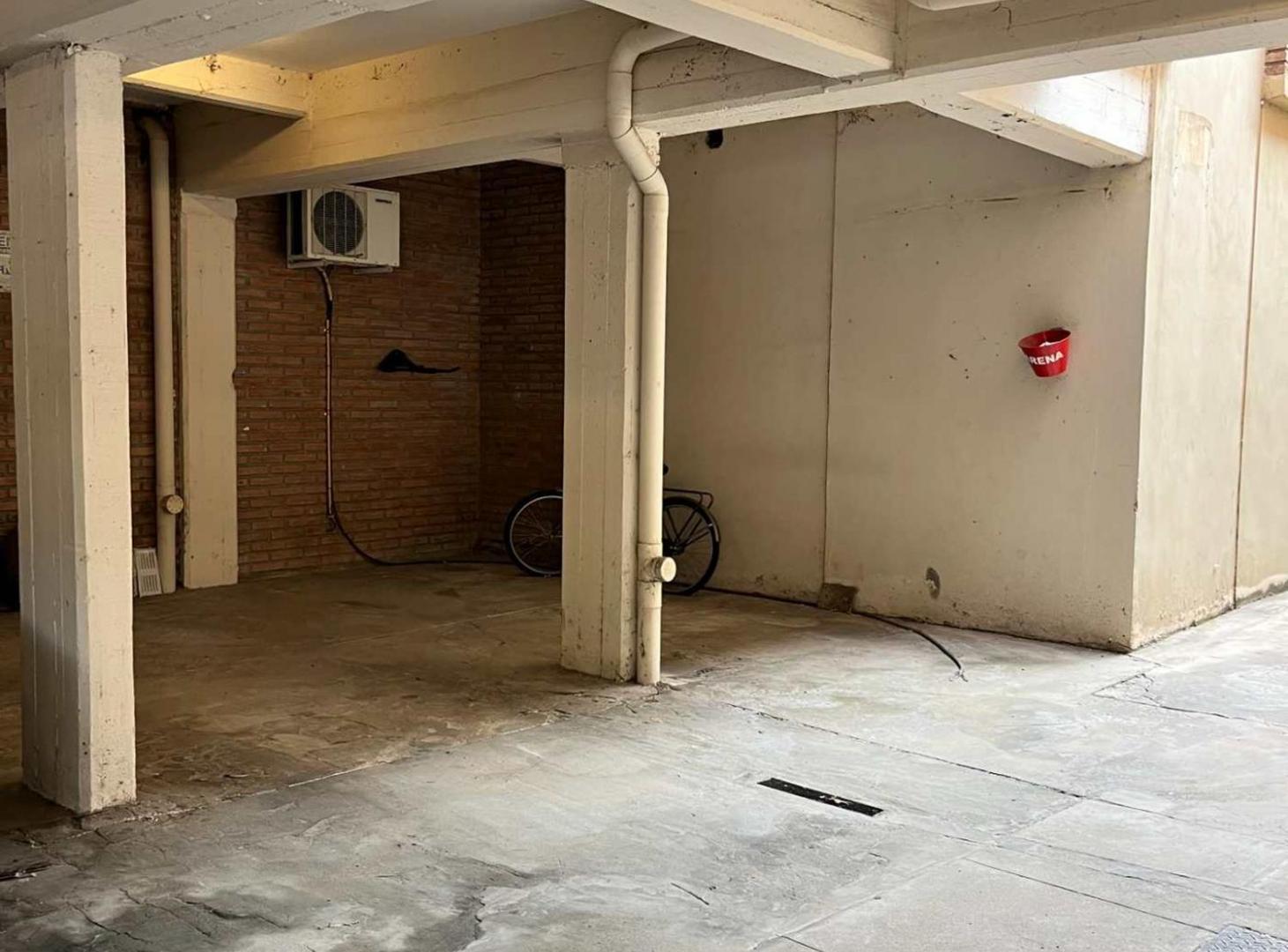 Foto de VENTA COCHERA en M. COMAS y S.MARTÍN, cercano a BV, imagen 5