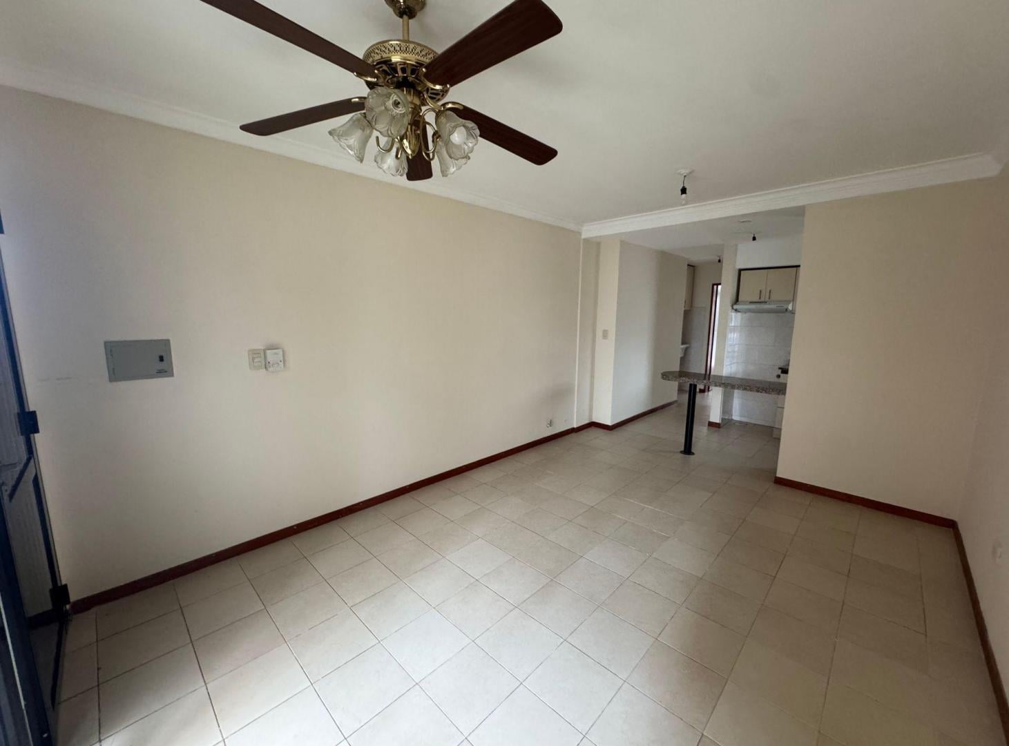 Foto de Hermoso departamento a metros de boulevard, imagen 2