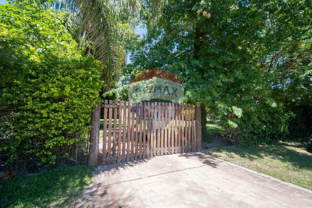Foto de Casa con jardín en venta en Villa California, imagen 1