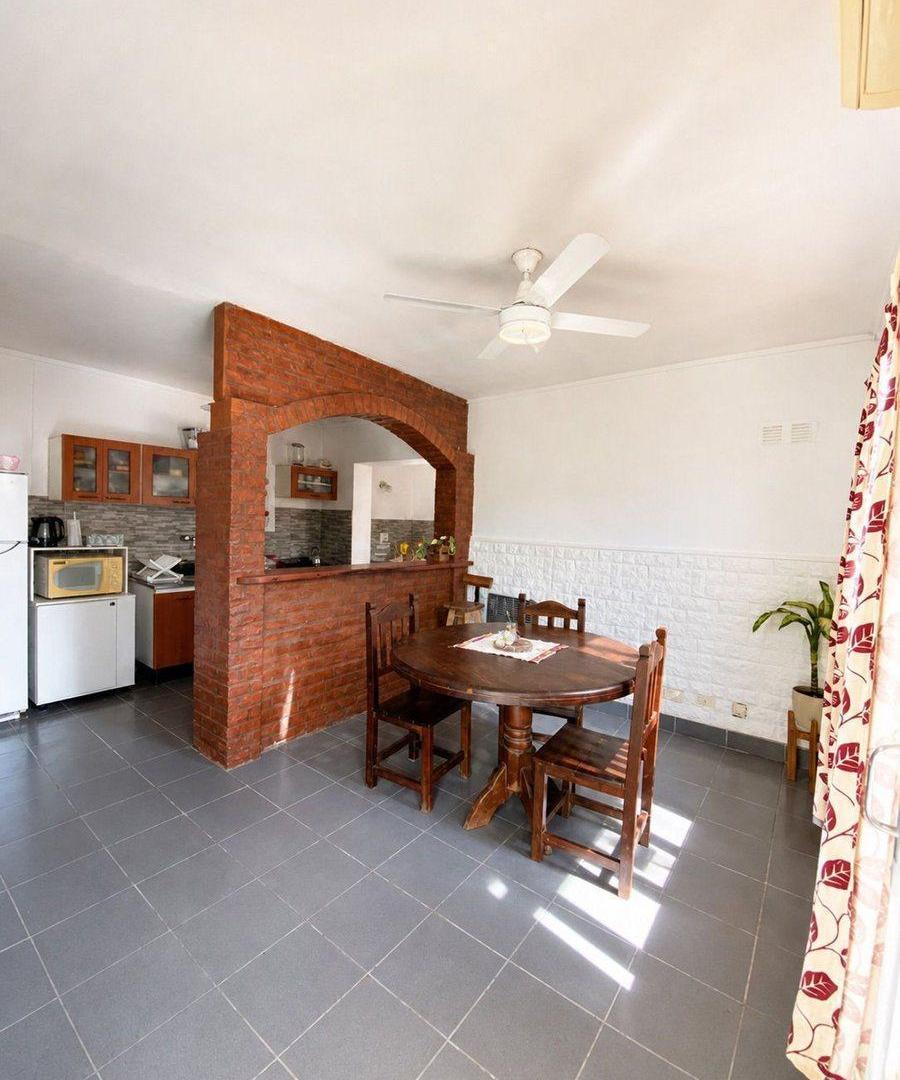 Foto de VENTA DE IMPECABLE CASA CON ENORME PATIO, imagen 4