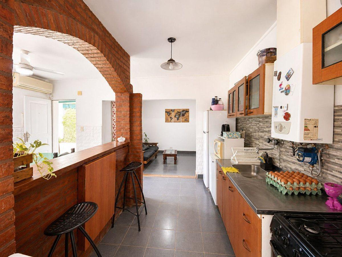 Foto de VENTA DE IMPECABLE CASA CON ENORME PATIO, imagen 5
