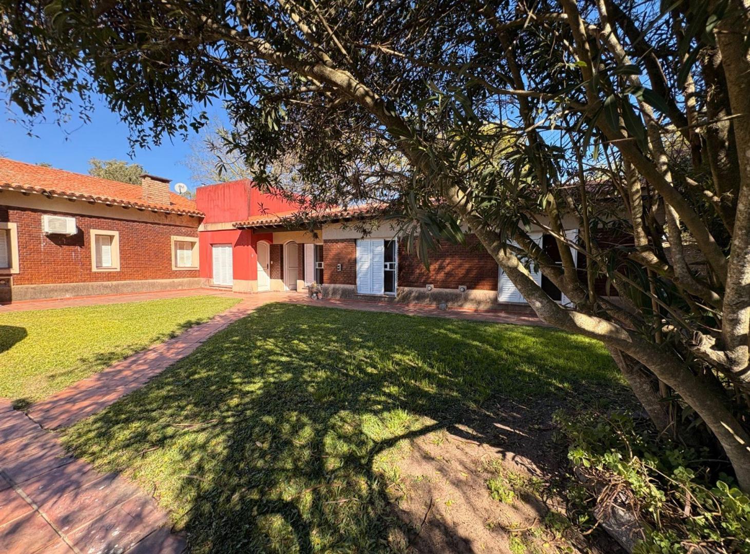 Foto de CASA EN VENTA SOBRE LA COSTANERA CORONDINA, imagen 2