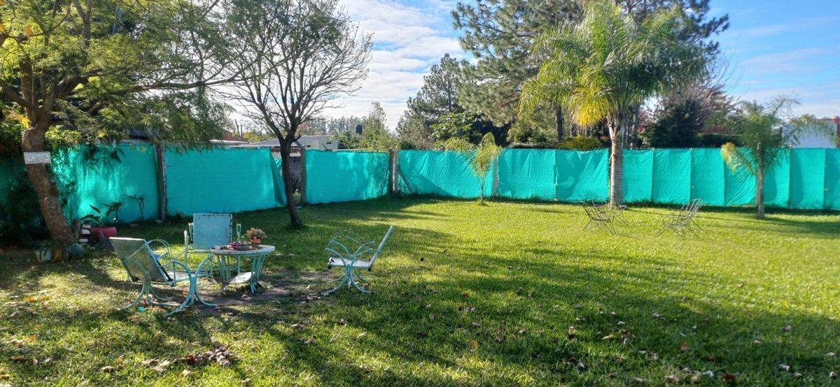 Foto de CASA CUATRO DORMITORIOS CON GRAN PATIO VERDE, imagen 3