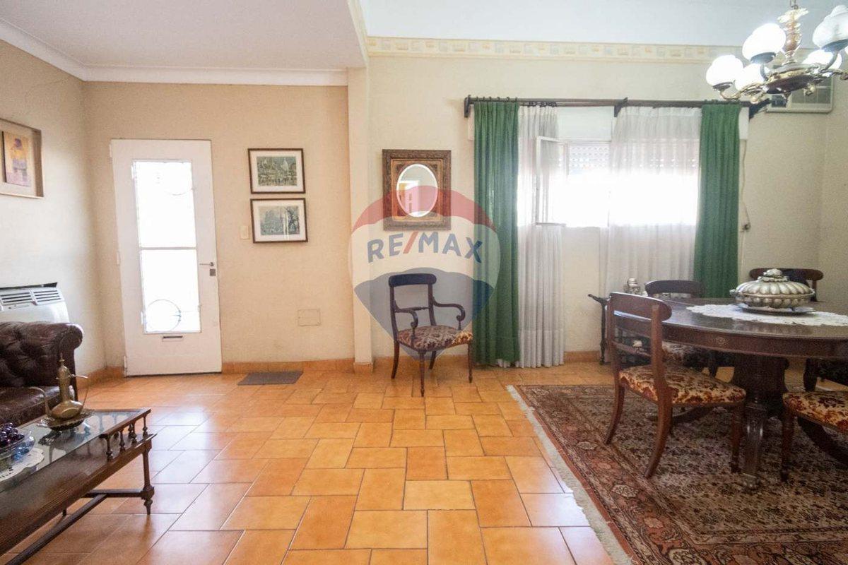 Foto de Casa en Venta 2 dormitorios- Zona Legislatura, imagen 4