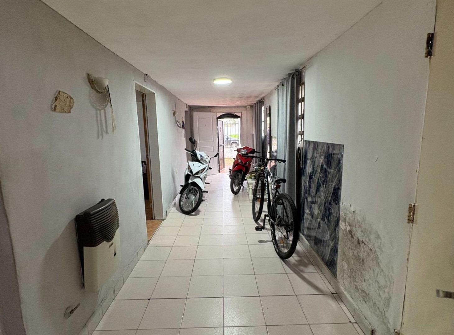 Foto de Venta casa de 2 dormitorios sobre Avenida French, imagen 2