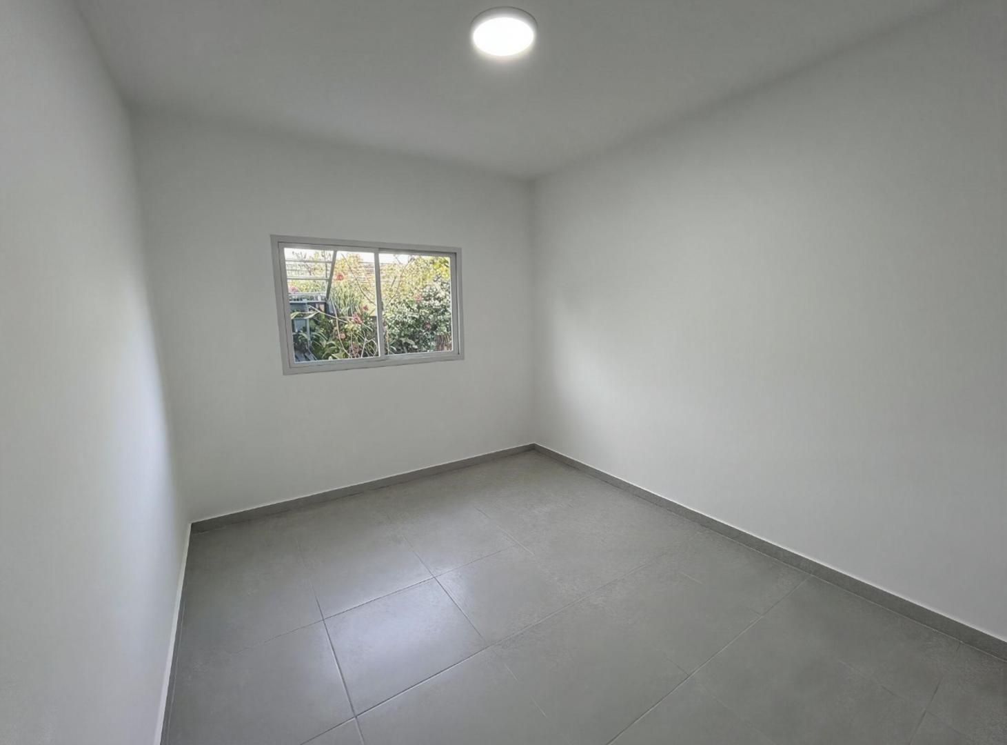 Foto de INTERNO NO PH DOS DORMIS Y PATIO VERDE 7 JEFES, imagen 4