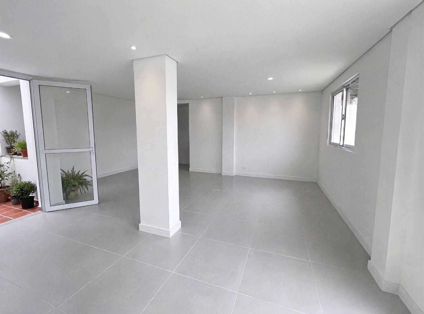 Foto de INTERNO NO PH DOS DORMIS Y PATIO VERDE 7 JEFES, imagen 3