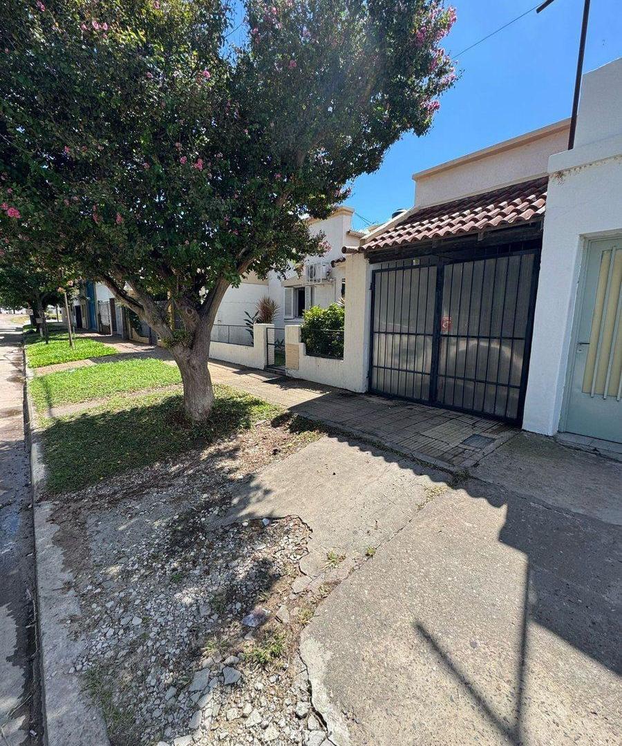 Foto de Casa 2 Dormitorios en Alquiler B Guadalupe, imagen 1