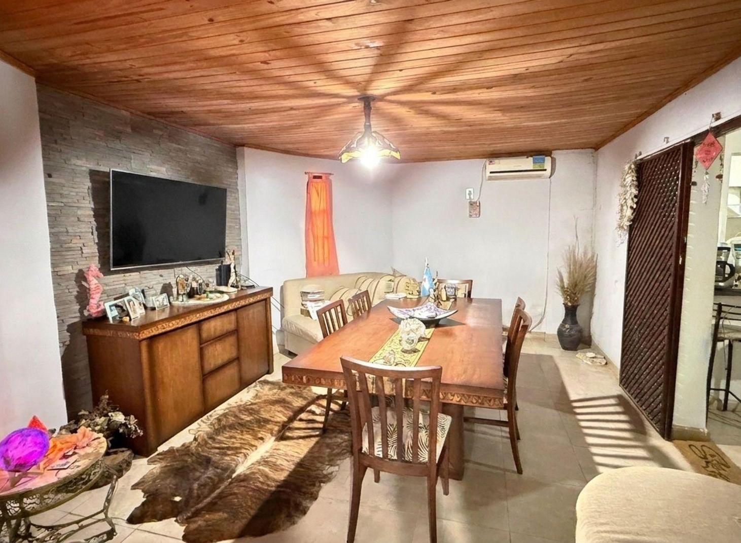 Foto de VENTA CASA 3 DORMITORIOS Y PATIO EN B. FAVALORO, imagen 4