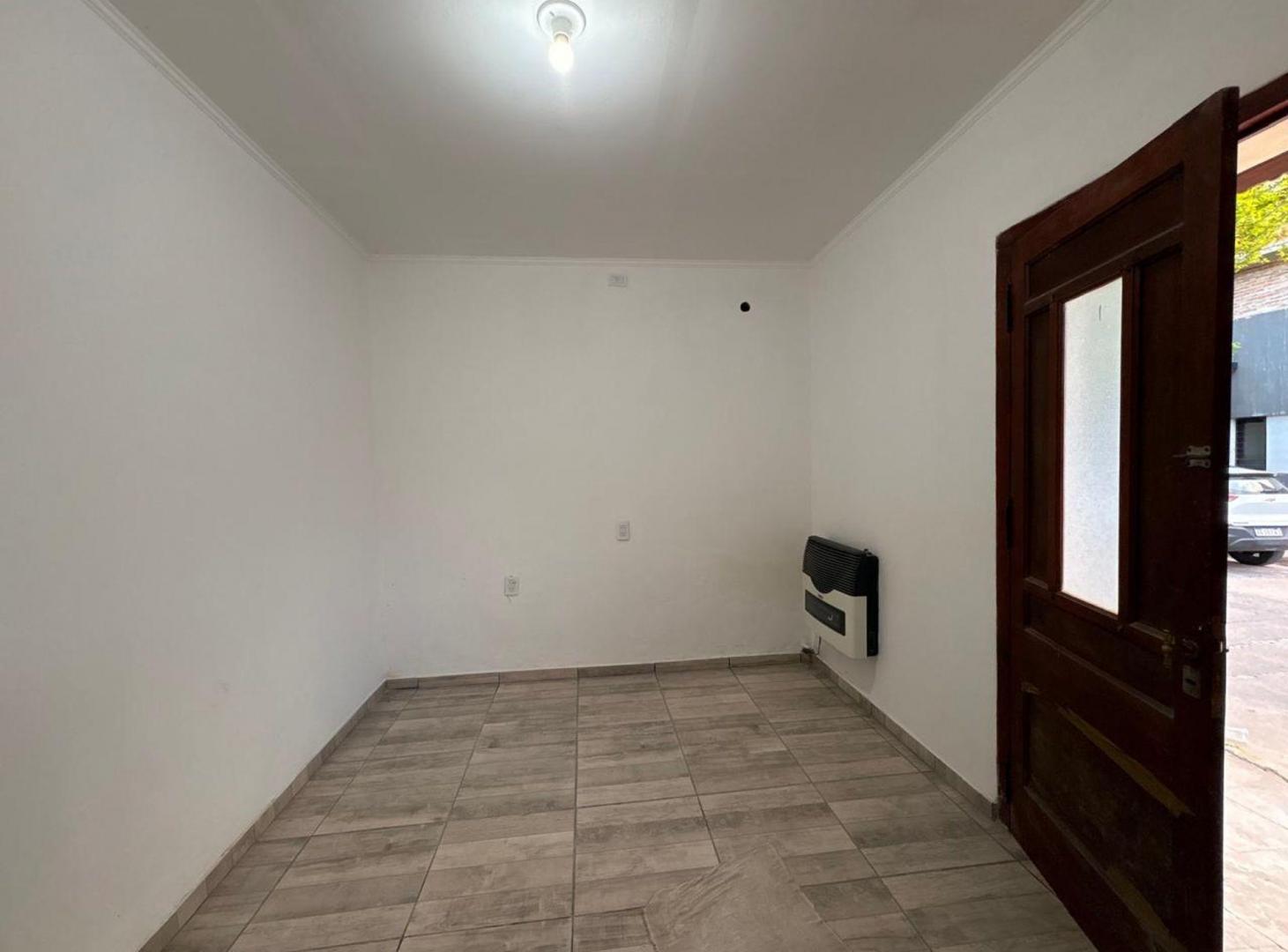 Foto de CASA EN VENTA EN EL CENTRO DE CORONDA, imagen 4